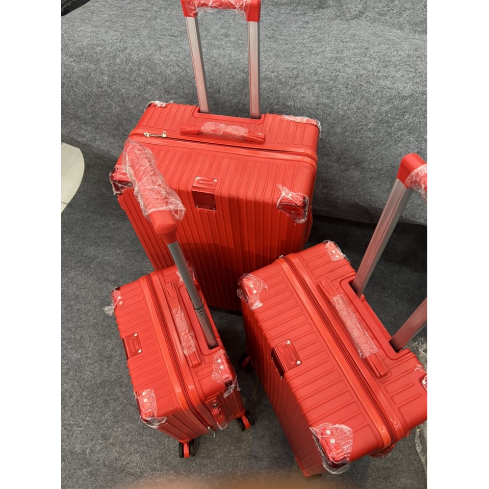 Vali kéo  bọc góc inox du lịch size 28 inch  xoay 360 độ, tiện dụng, chống va đập
