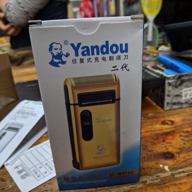 Cạo râu yandou 316 giá rẻ mã QR9324