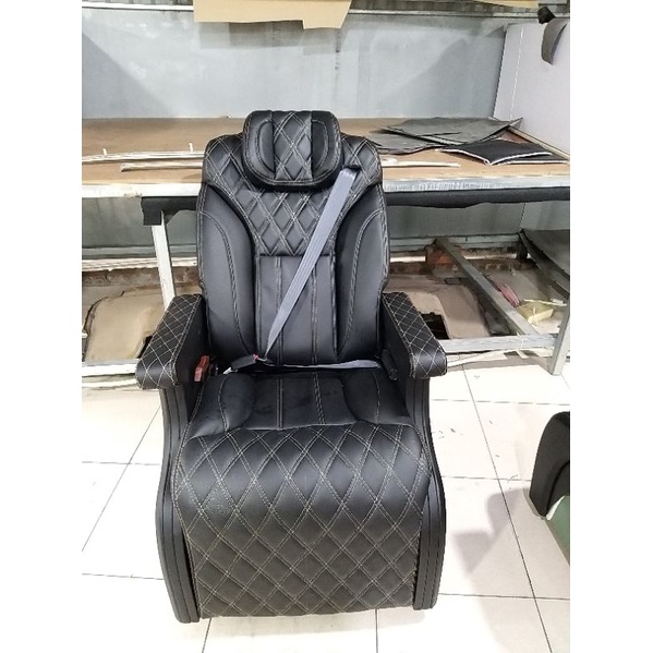 Ghế cơ hoặc điện cho xe limousine hay xe tuyến