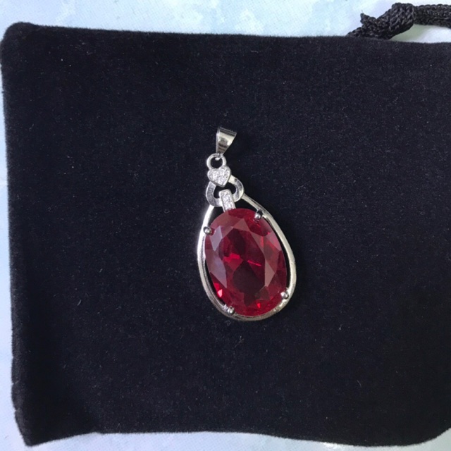 Đá ruby tự niên