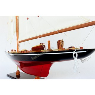 Mô hình du thuyền Endeavour (Đỏ - Đen) 50cm