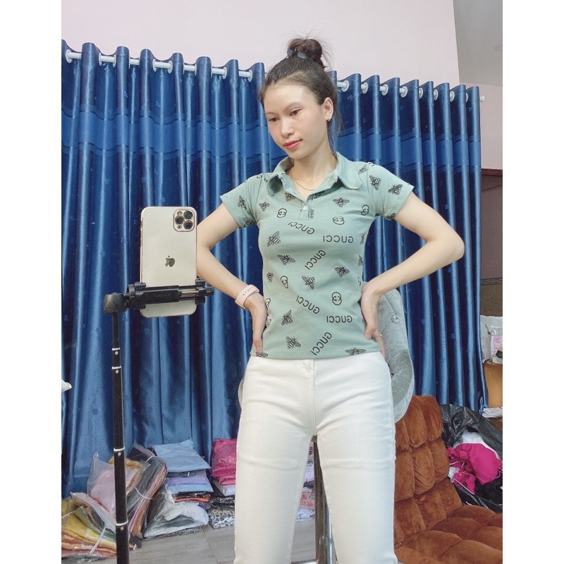 áo thun hoạ tiết ong có cổ