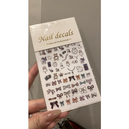 Sticker thương hiệu