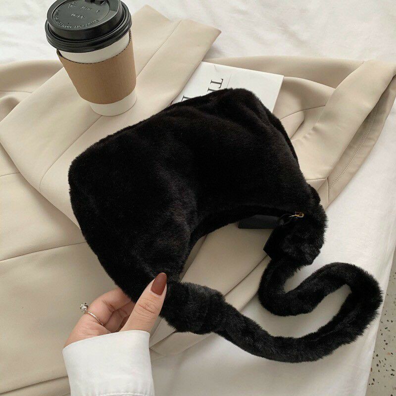 TÚI XÁCH LÔNG ĐEO VAI KẸP NÁCH MÀU ĐEN TRẮNG KEM