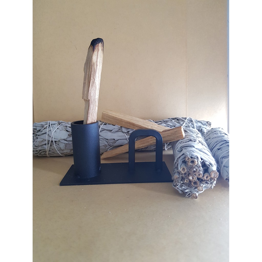 Đĩa cắm gỗ Palo santo chất liệu kim loại chắc chắn