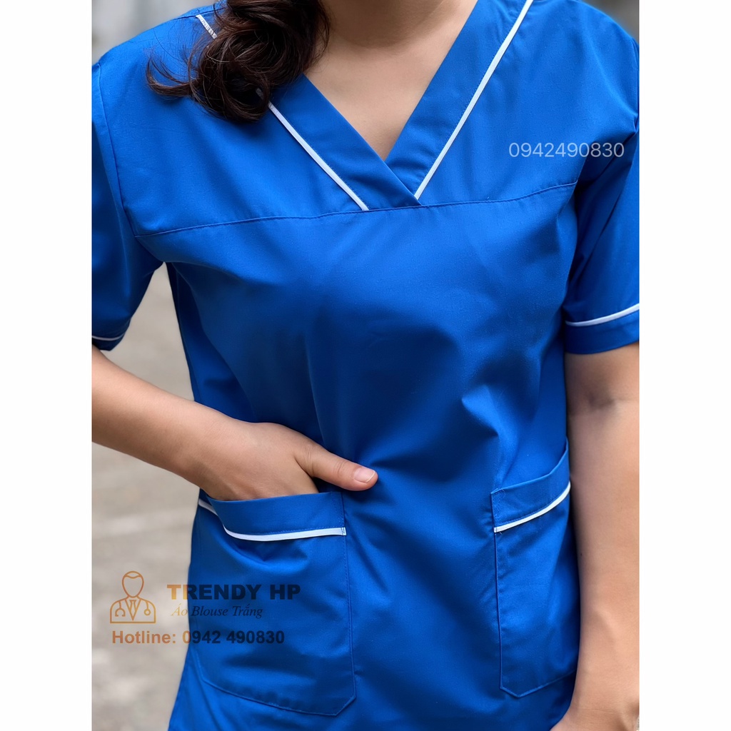 Bộ scrubs cổ tim chui xanh cô ban Viền Trắng cho kỹ thuật viên, hộ lý, dược sỹ, phòng khám, thẩm mỹ viện, spa