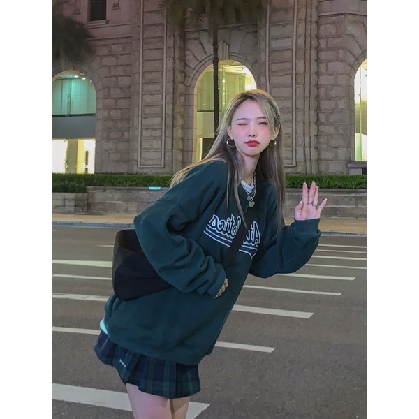 Set áo nỉ in hình màu xanh kèm chân váy tennis sọc caro có hình thật trải sàn | BigBuy360 - bigbuy360.vn