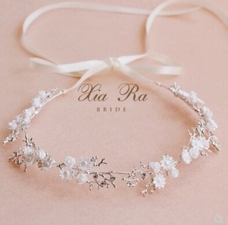 Phụ kiện cô dâu