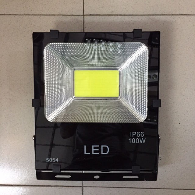 ĐÈN PHA LED 100W CAO CẤP NGOÀI TRỜI