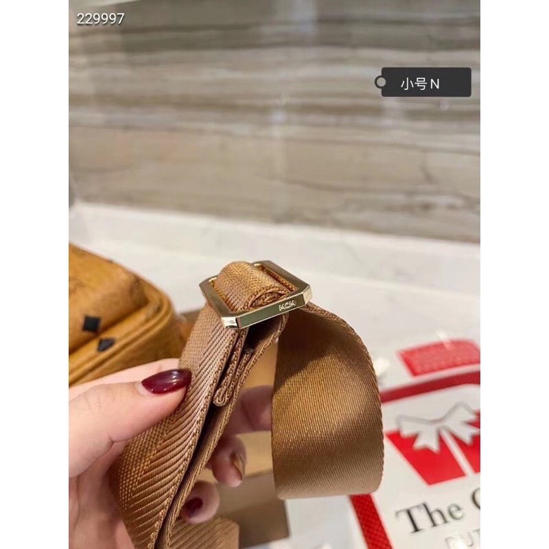 Túi đeo chéo Mini MCM cao cấp có sẵn