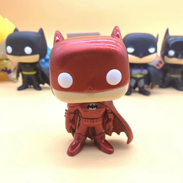Mô hình funko batman red