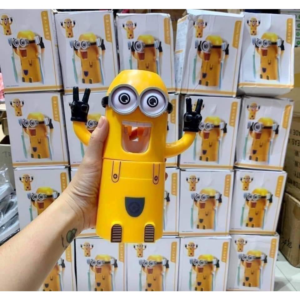 BỘ NHẢ KEM ĐÁNH RĂNG MINION