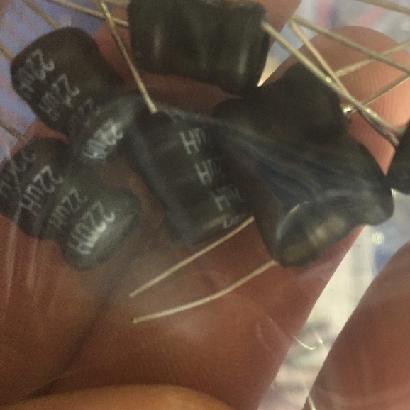 [COMBO 100 Chiếc] Cuộn Cảm 6x8MM 8x10MM 10uH 22uH lọc nhiễu cho nguồn thiết bị - ShopLinhKienM2M