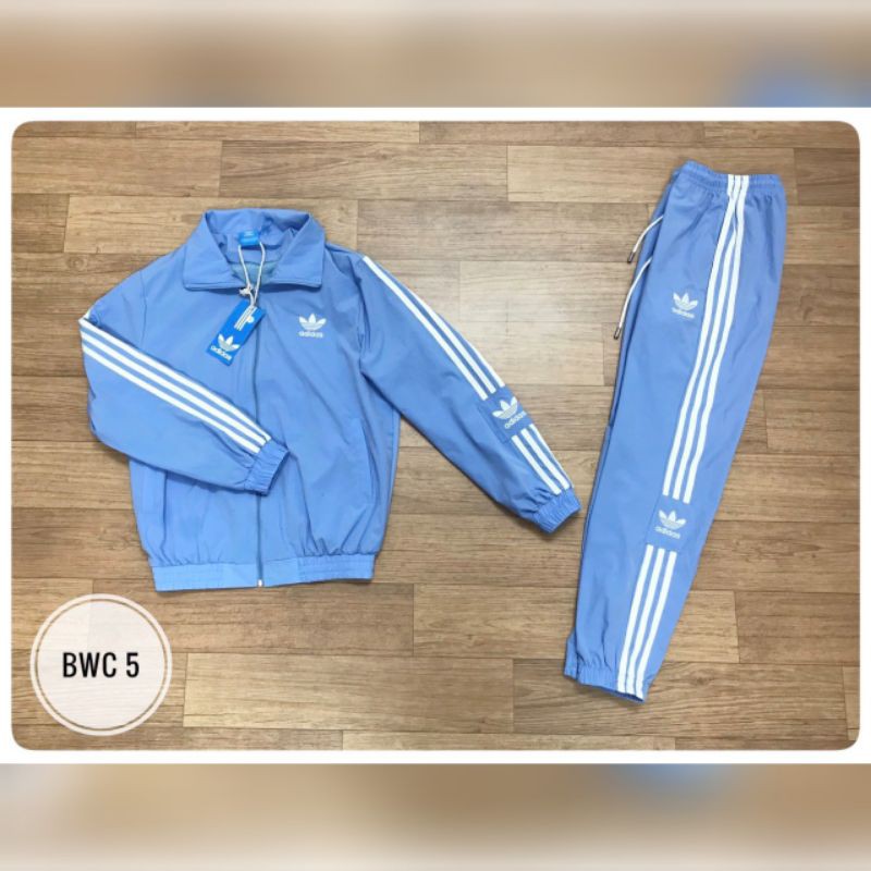 Set gió xanh màu mới