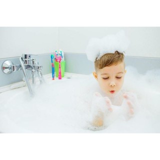 Tắm bồn tạo bọt cho bé - Hàng Đức