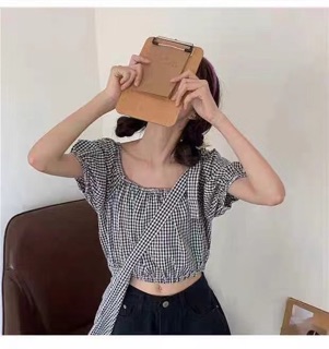 ÁO TRỄ VAI KẺ KÈM TÚI