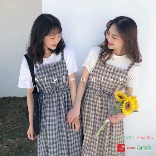 Váy yếm kẻ caro 2 dây chun eo nhẹ nhàng dáng dài