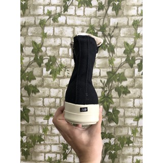 Giày thể thao rick khóa
