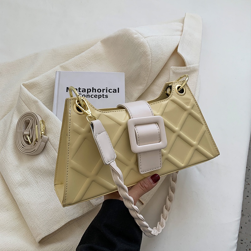 Túi đeo dưới cánh tay IELGY họa tiết hình thoi dễ phối đồ thời trang dành cho nữ