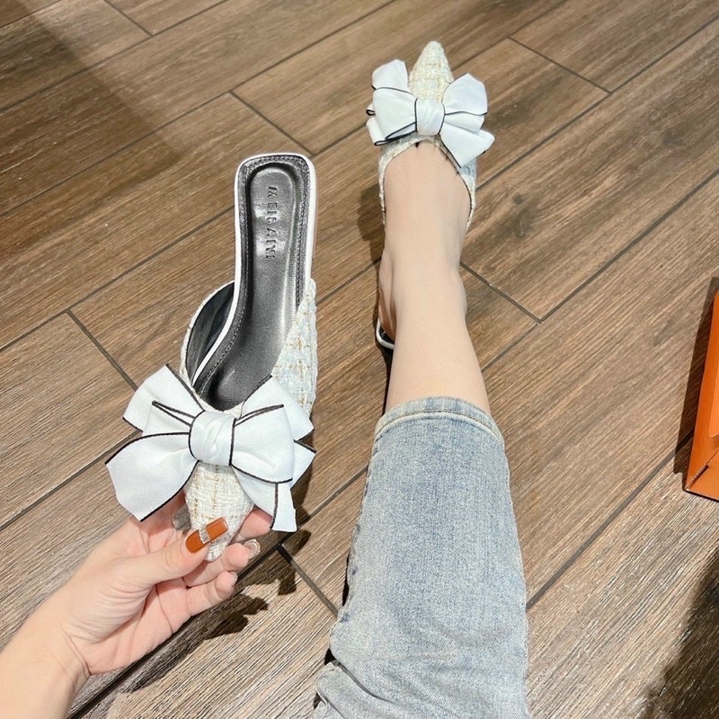 Giày sục mũi nhọn Nơ bố chất dạ xinh xắn hót quanh năm cho các nàng .