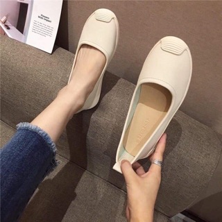 Giày nữ( giày slip on)- giày bata da mềm