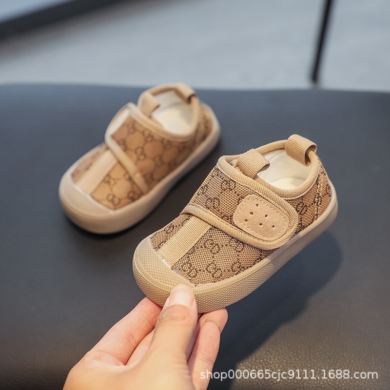 Giày tập đi cho bé trai và bé gái từ 1 đến 5 tuổi dáng GC | GTĐ-207.15