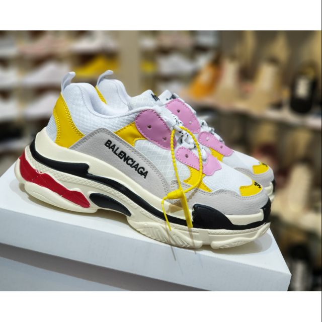 Giày thể thao Trip's hồng