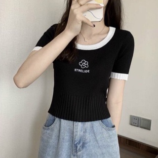 Áo len mongtoghi cộc tay thêu hoa