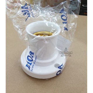 Đui đèn E27, gắn tường, vuông góc 90 độ gắn tường LIOA, DDX90