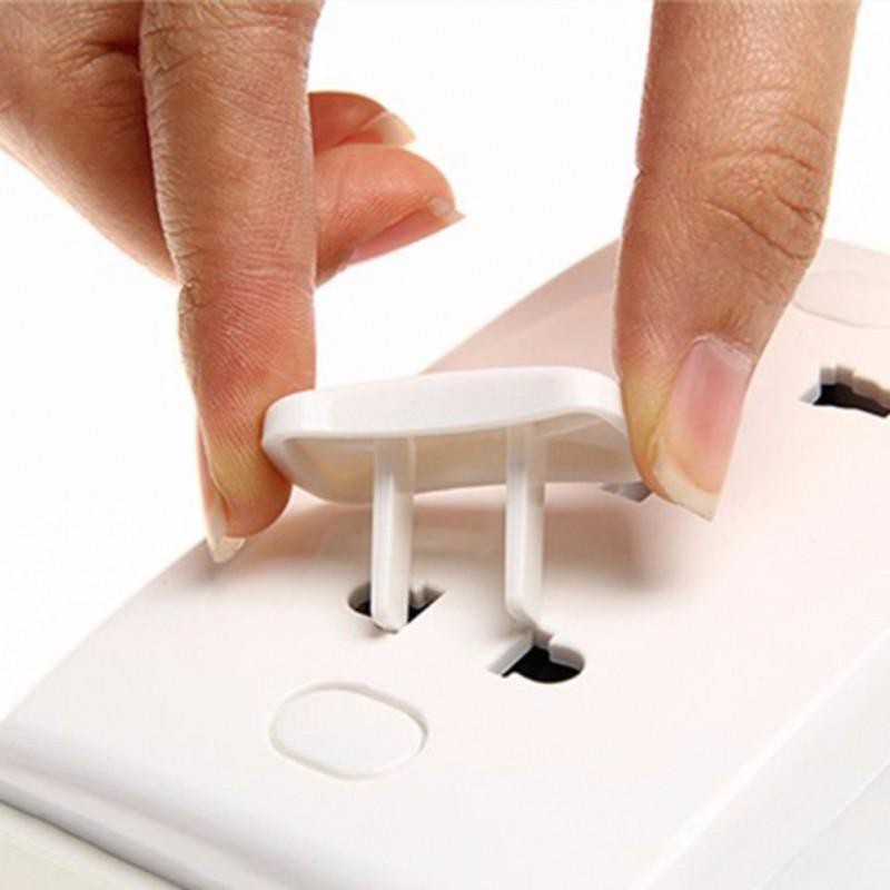Bịt Ổ Điện  An Toàn Cho Bé, Nút Bịt Ổ Điện 2 Chân 3 Chân Nhiều Màu Trơn