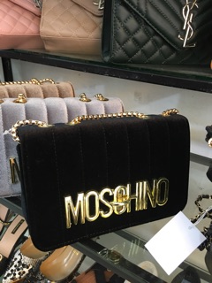 Túi moschino