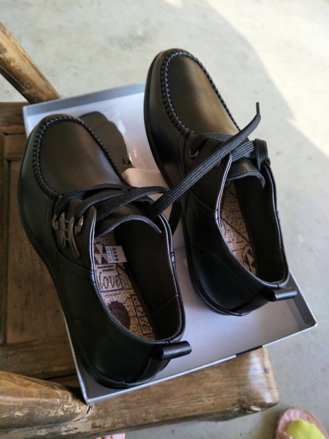 Giầy lười nam Quảng Châu. Kiểu dáng buộc dây.Sẵn đen sz 43 | BigBuy360 - bigbuy360.vn