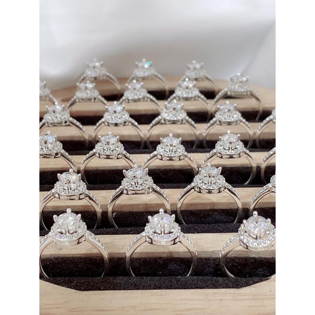 Nhẫn nữ bạc sang trọng