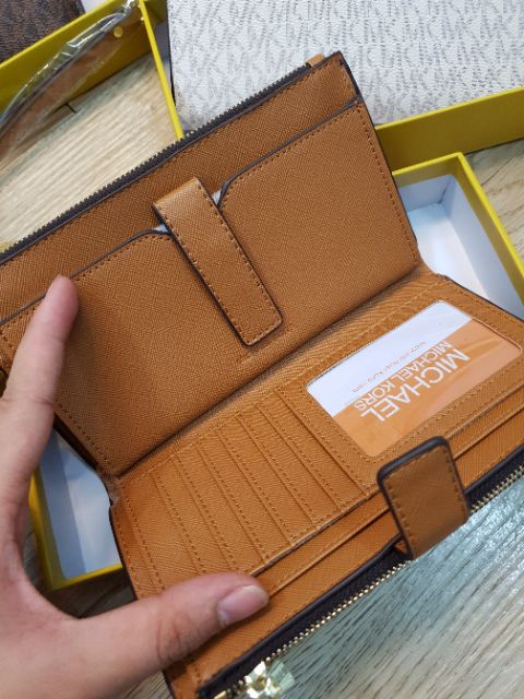 Ví mk 2 ngăn kéo khóa cầm tay xịn sò size18 fullbox