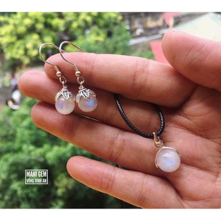 Bông tai Moonstone handmade nữ tính lấp lánh