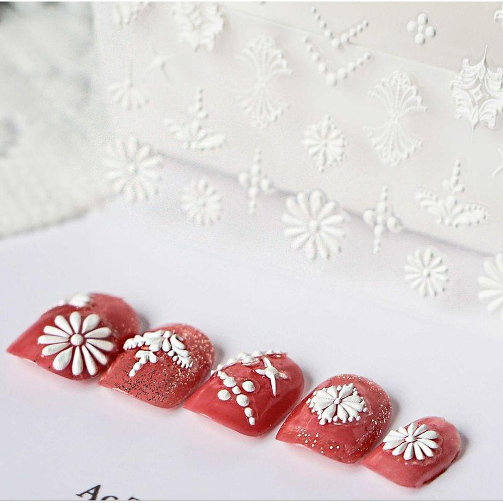 QQMALL Miếng Dán Trang Trí Móng Tay 5D Thời Trang Dành Cho Nữ