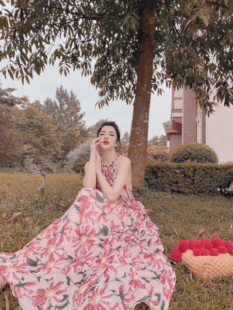 Gv đầm maxi dập ly cổ yếm - lụa thái