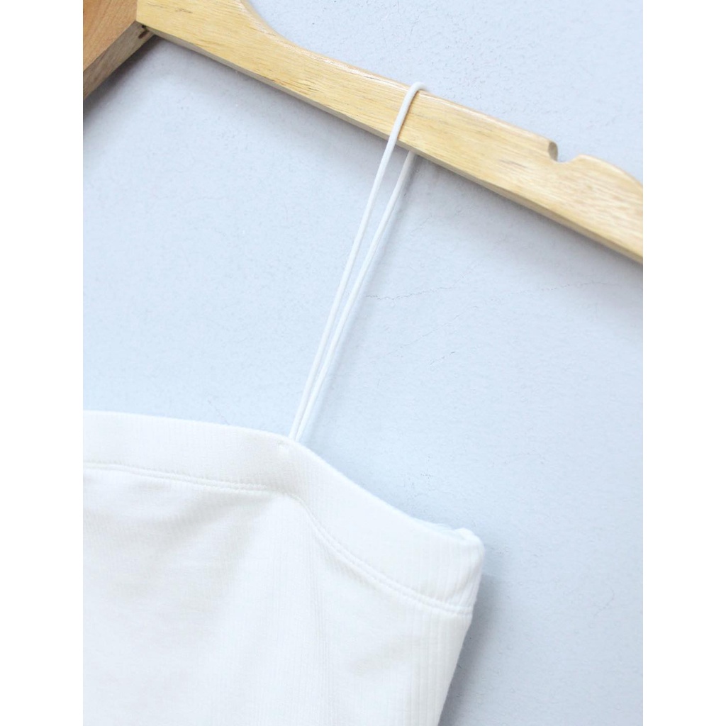 Q9385 - 	Áo thun gân 2 dây croptop Active USA, trơn