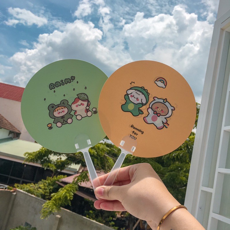 Quạt cầm tay hình cute