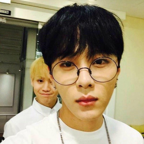 MẮT KÍNH NGỐ NOBITA