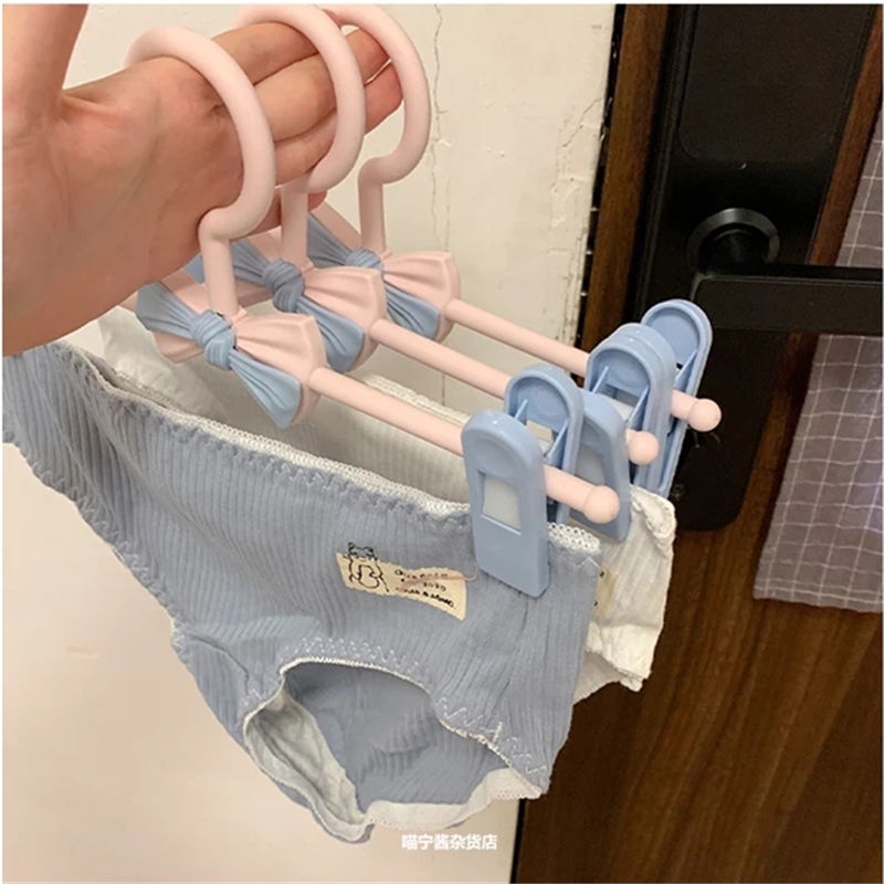 ins Móc Treo Quần Áo Kẹp Nơ Chống Trượt Tiện Dụng Cho Gia Đình