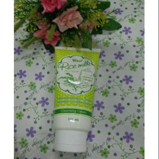 Sữa rửa mặt gạo thái rice milk