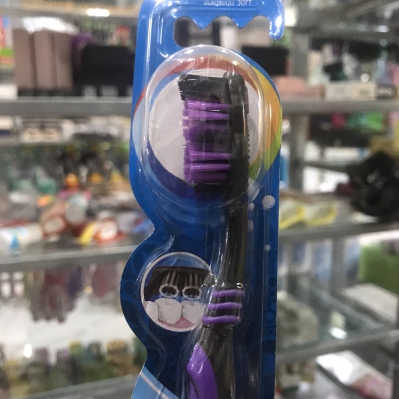 1 Bàn Chải Đánh Răng Oral-B Easy Clean(màu Ngẫu Nhiên)
