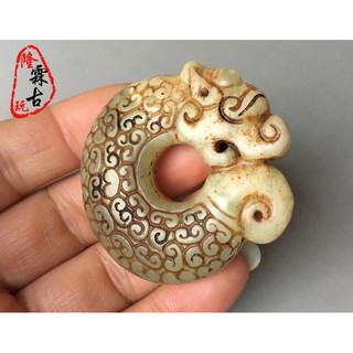 Tượng ngọc bích kiểu cổ điển độc đáo