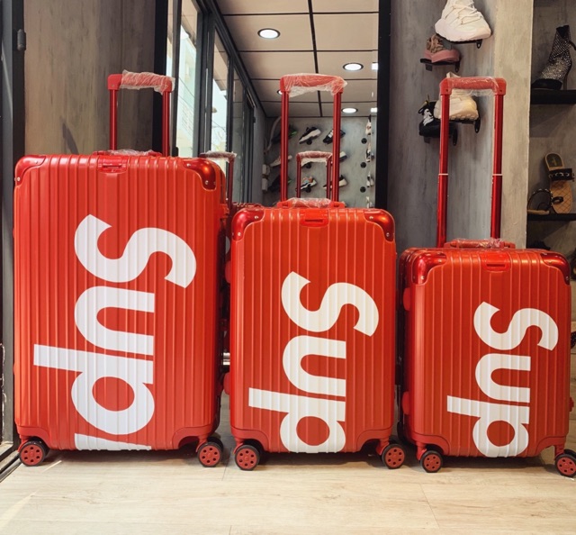 Va li khung nhôm khoá cài treo túi