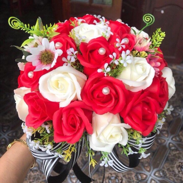 Hoa cưới cô dâu đẹp