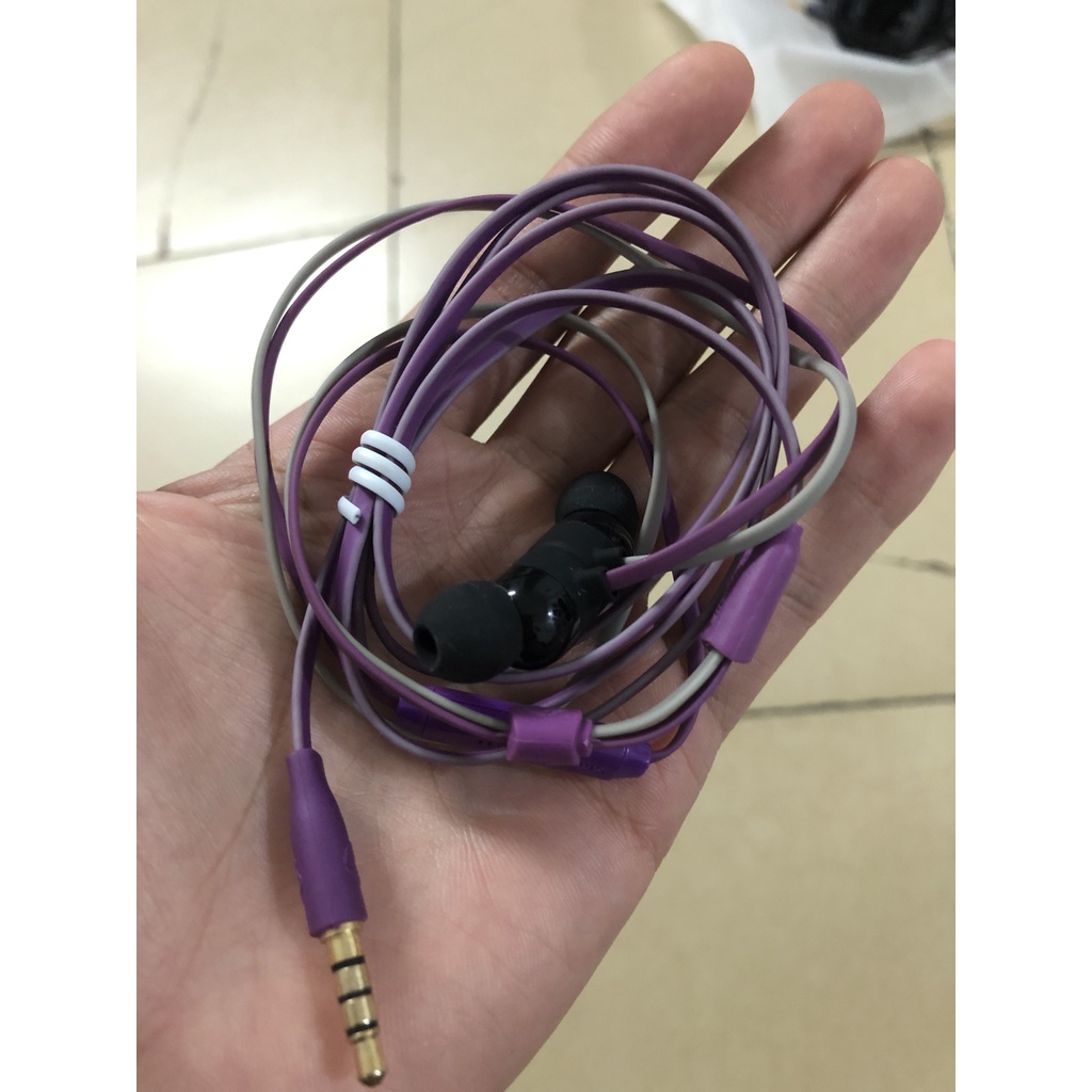 Củ tai nghe Beats X cho anh em về chế tai nghe