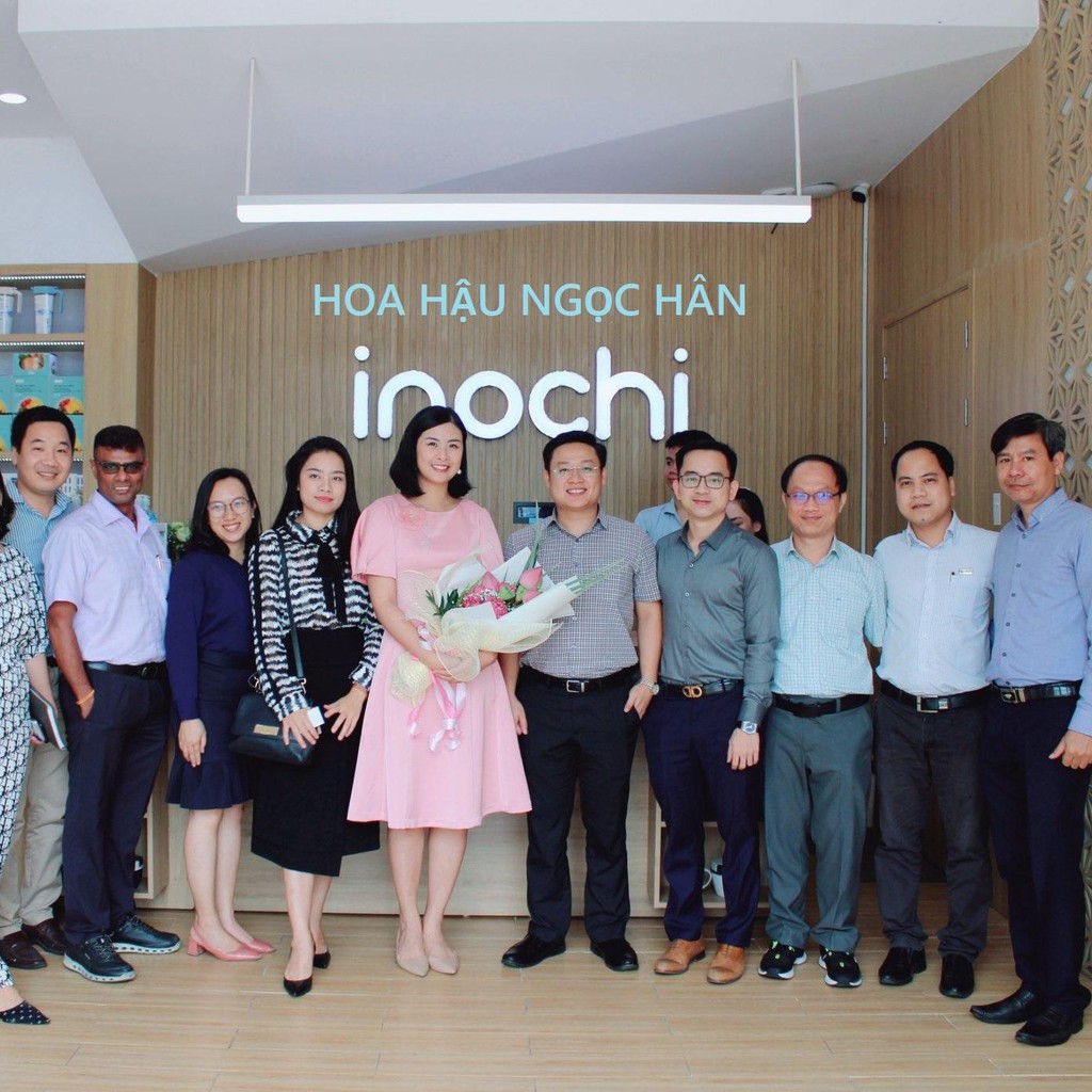 Ghế nhựa -Nhà Tắm Notoro INOCHI Dành cho Mẹ Và Bé Nhựa Cao Cấp Chắc Chắn Với Chiều Cao Phù Hợp Cho Bé