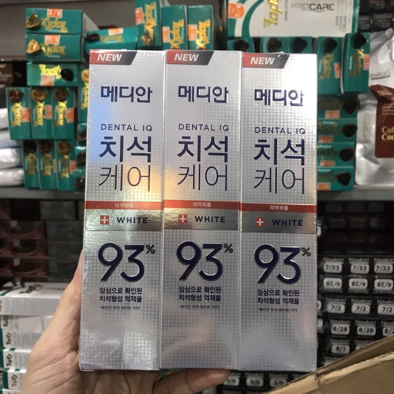 Kem đánh trắng răng Dental IQ Median White 120g