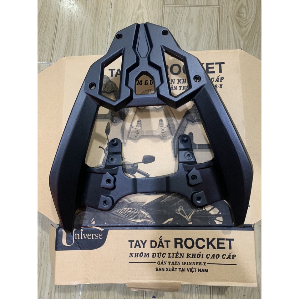 Cảng sau xe winner x mẫu rocket màu đen chất liệu nhôm đúc